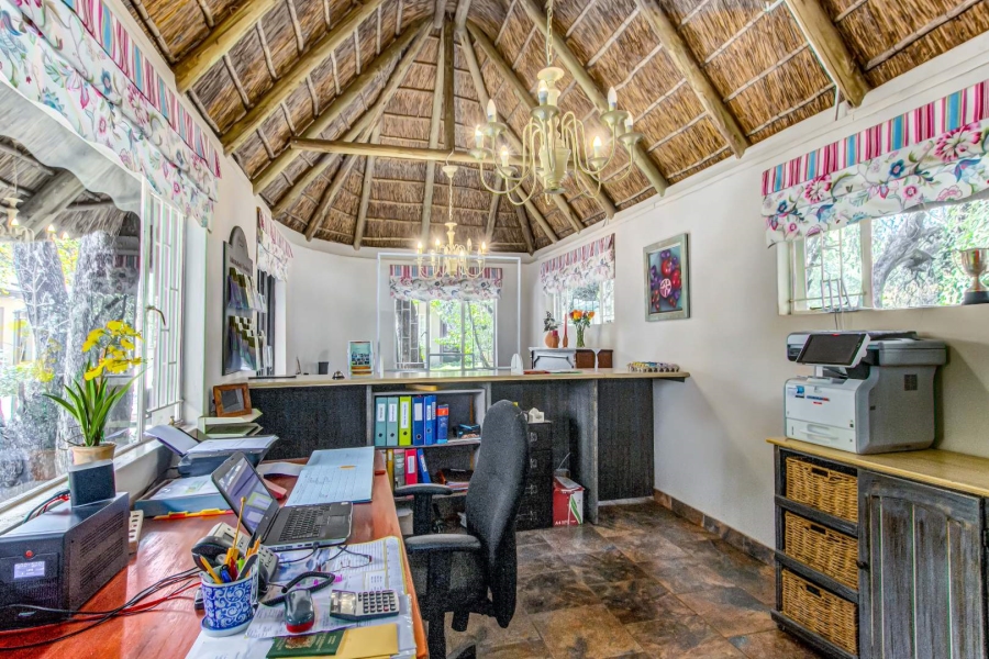 15 Bedroom Property for Sale in Hekpoort North West